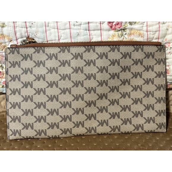 Michael Kors Jet Set Logo Coated Canvas Pouch - Beige - Picture 3 of 9